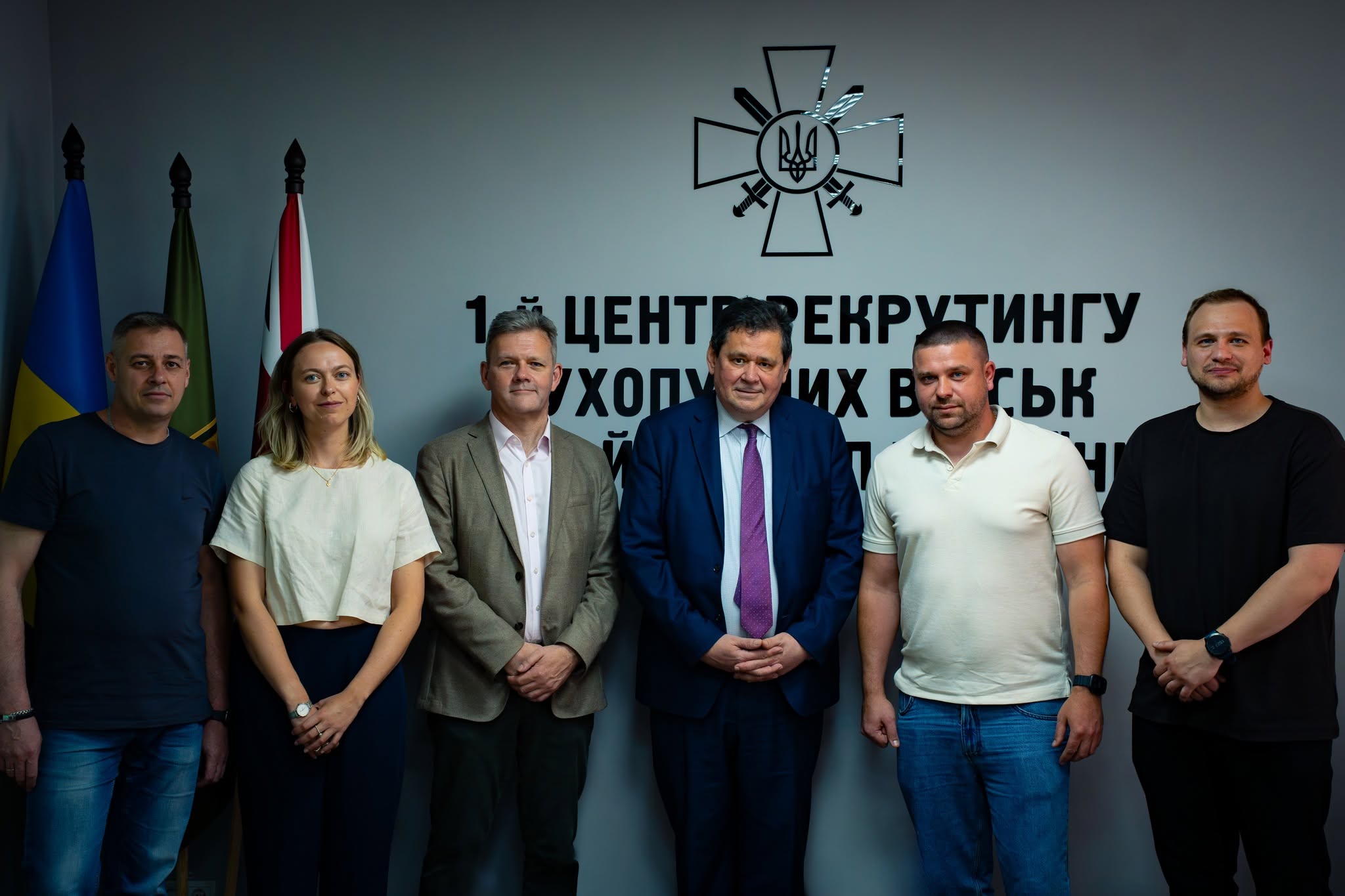Посол Великої Британії в 1 центрі рекрутину